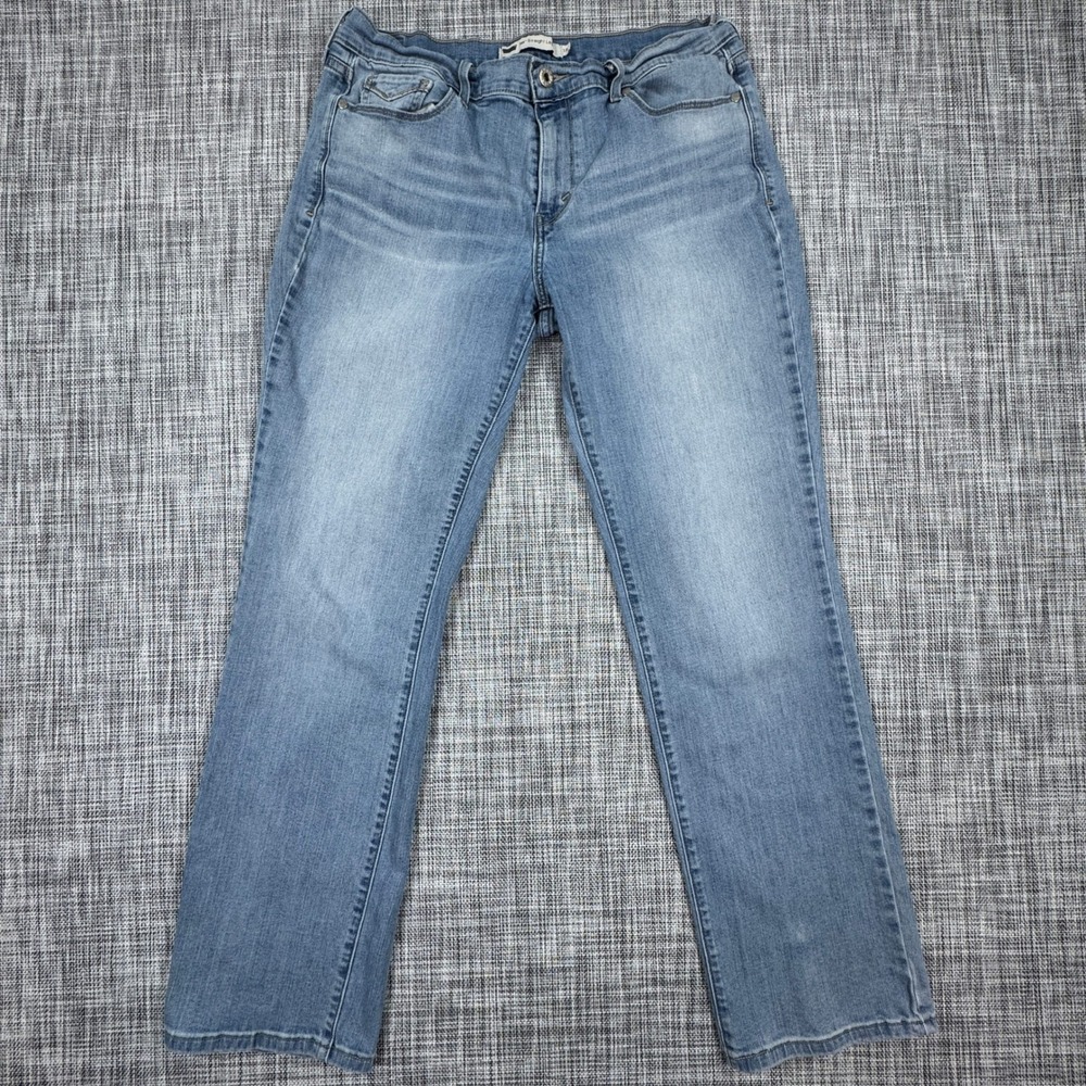 Levis Women 505 Straight Leg Jeans Blue Light Wash Denim Studded Pockets Size 12